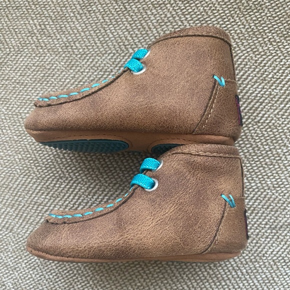 Blazin’ Roxx Infant Faux Leather Chukka Bootie. Brown W/Turquoise Weave. Sz 0-6M - Picture 3 of 15